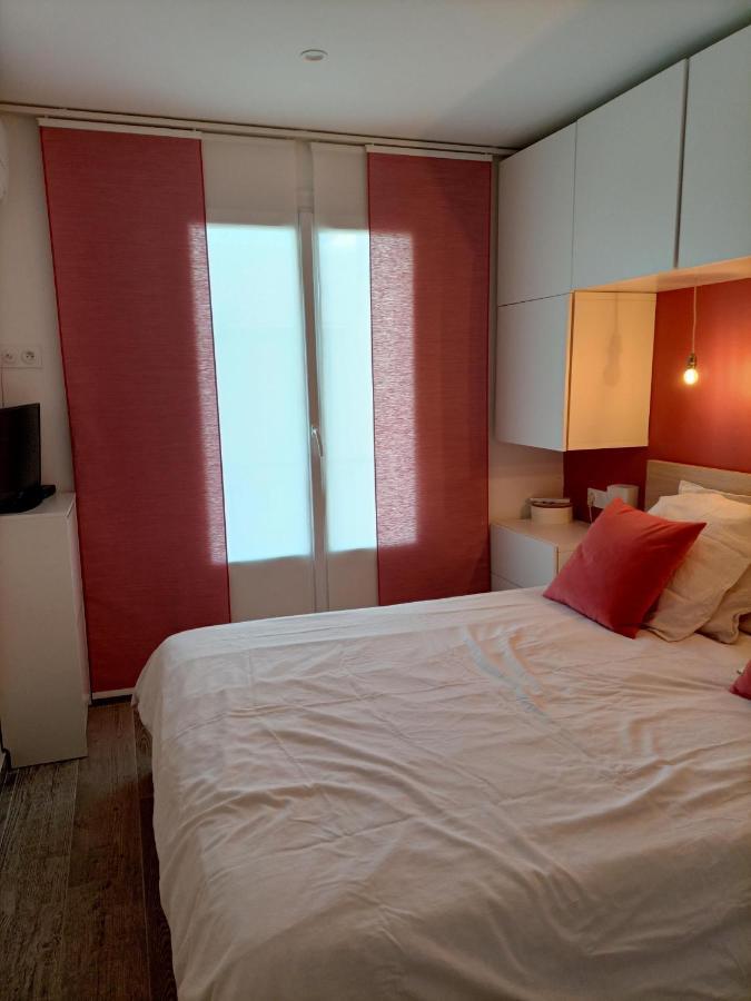 Appartement Proche Mer Avec Terrasse Et Jardin Privatif Hyères Exterior foto