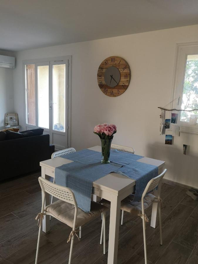 Appartement Proche Mer Avec Terrasse Et Jardin Privatif Hyères Exterior foto
