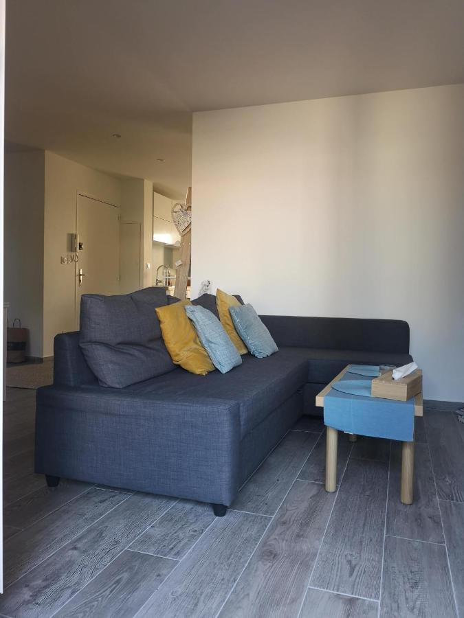Appartement Proche Mer Avec Terrasse Et Jardin Privatif Hyères Exterior foto