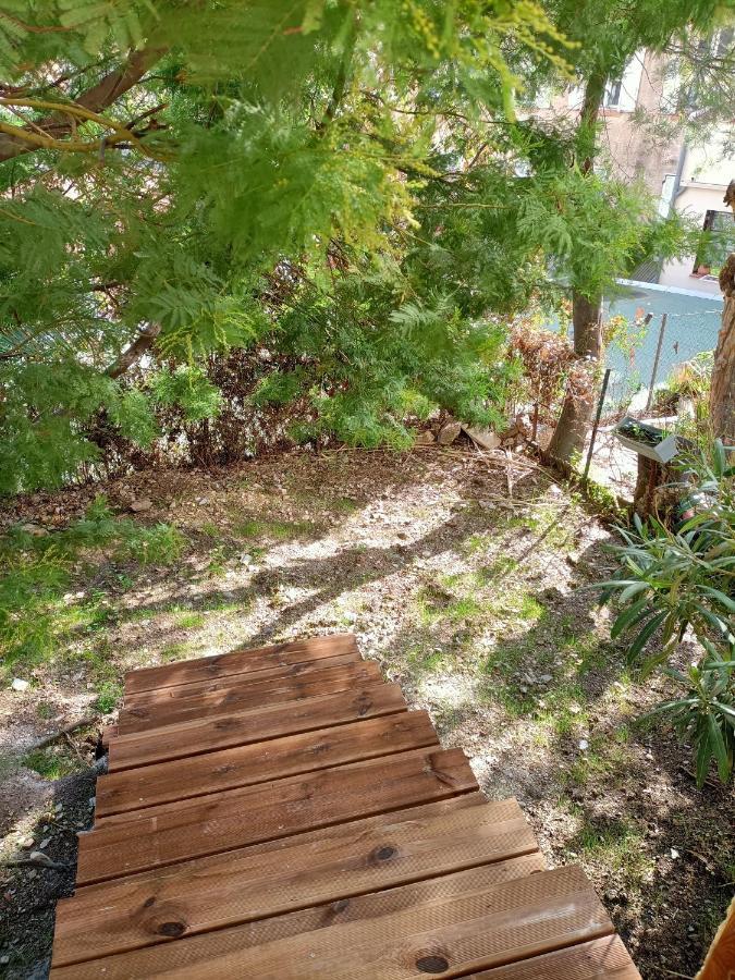 Appartement Proche Mer Avec Terrasse Et Jardin Privatif Hyères Exterior foto